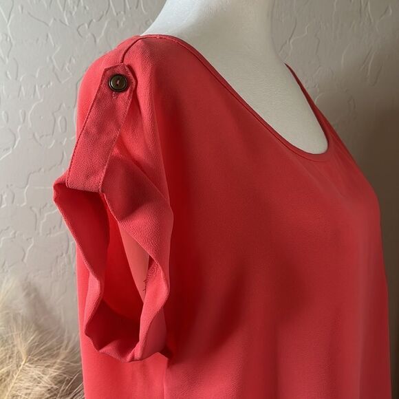 Mine sheer pink blouse cuffs short sleeves button at shoulders one pocket SZ M - Picture 7 of 12